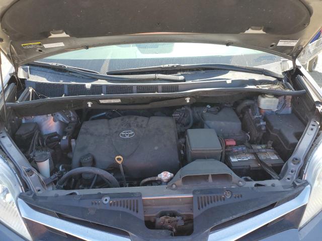 2018 TOYOTA SIENNA LE 5TDJZ3DC8JS193755