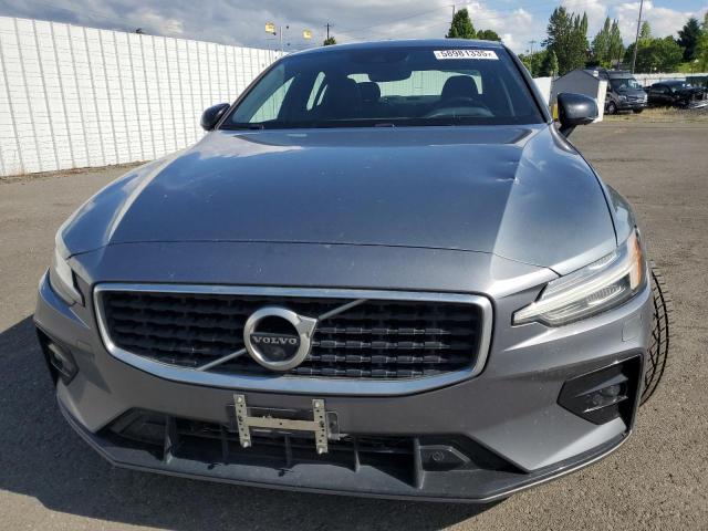 2019 VOLVO S60 T5 R-D 7JR102FM6KG015446
