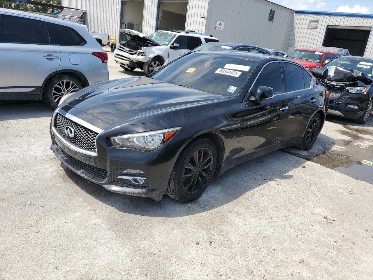 INFINITI Q50 PREMIUM