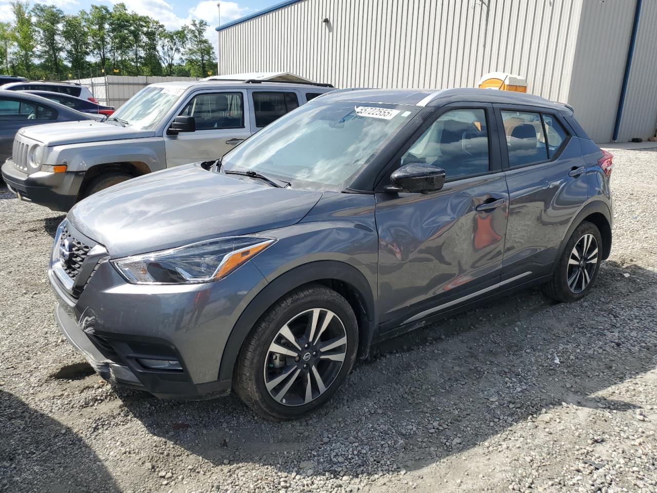 NISSAN KICKS S