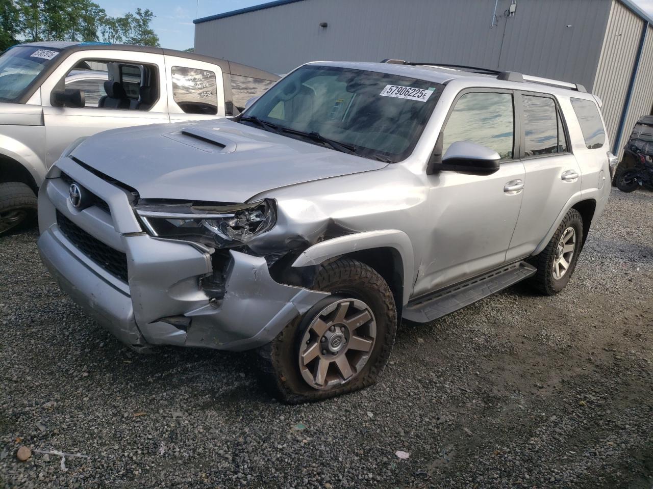 TOYOTA 4RUNNER SR5/SR5 PREMIUM