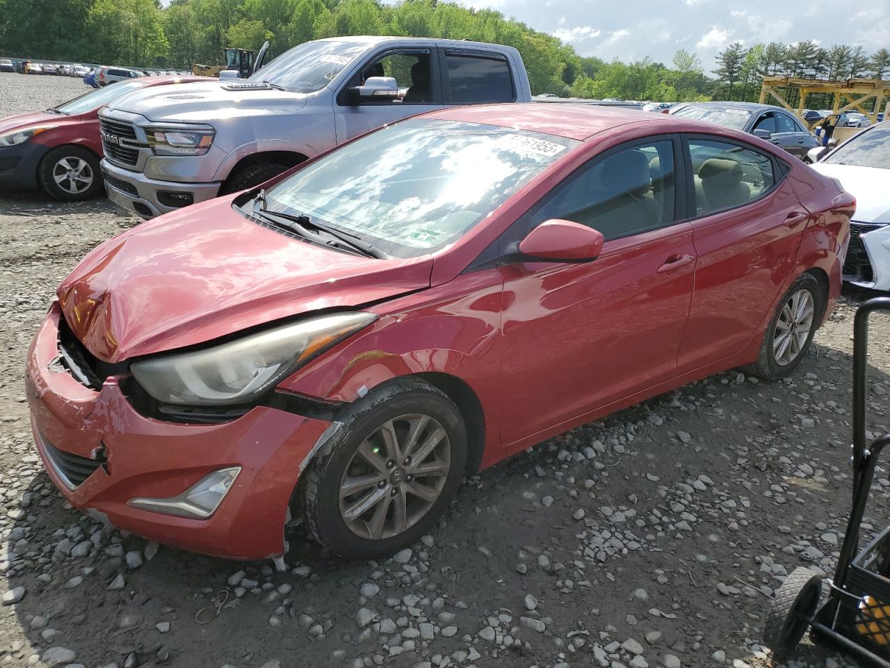 HYUNDAI ELANTRA SE