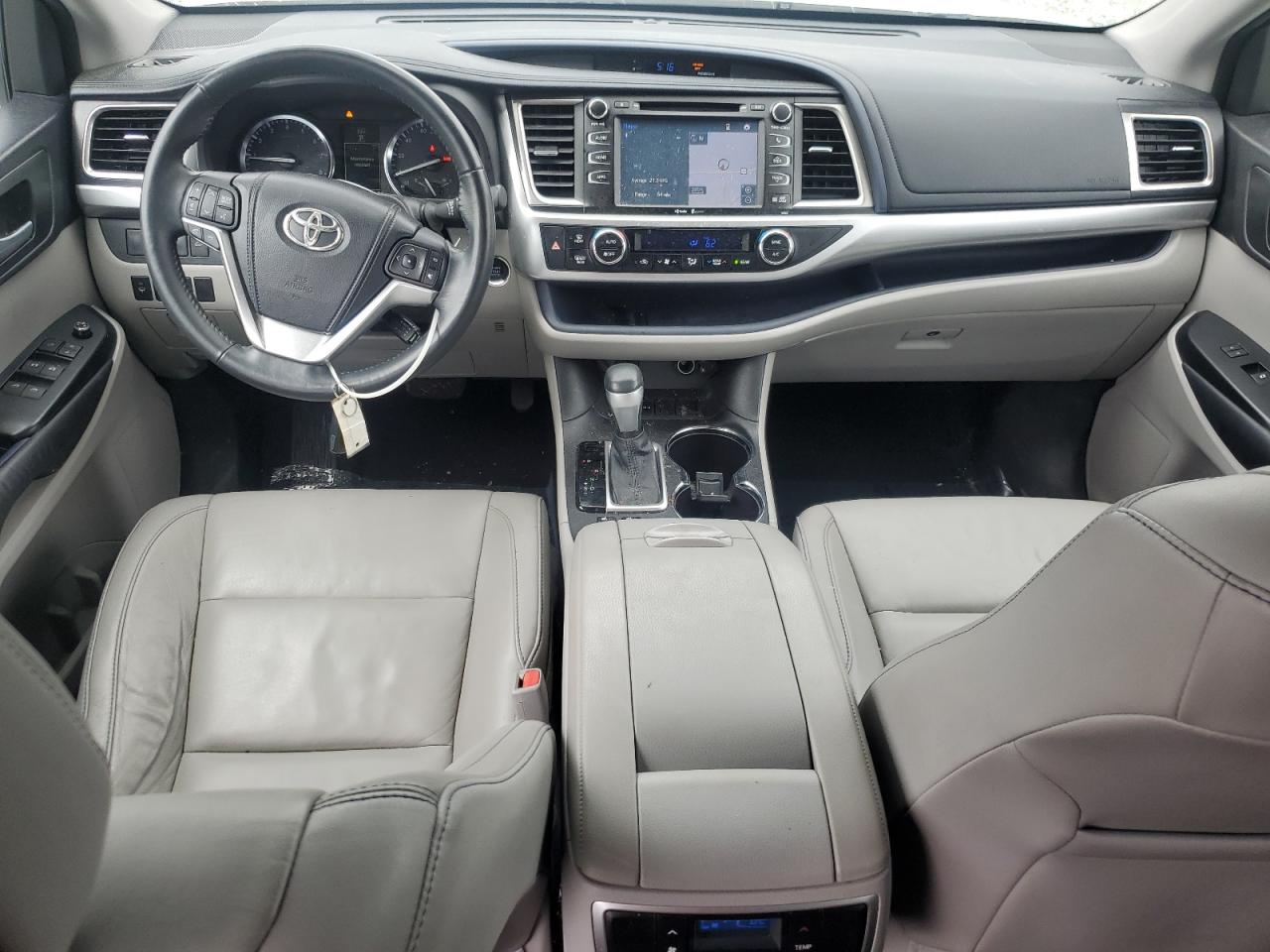 Toyota Highlander 2015