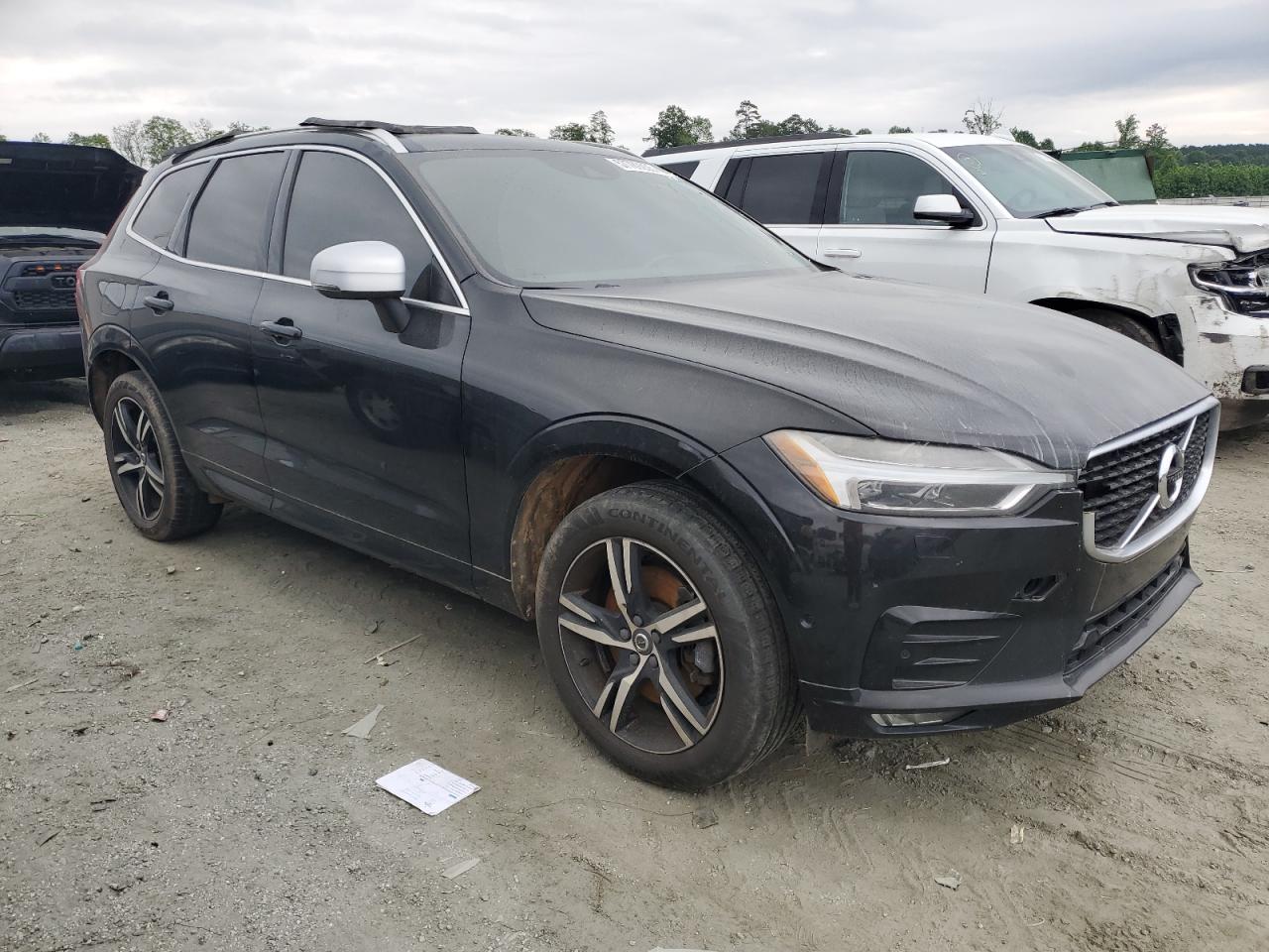 VOLVO XC60 T6 R-DESIGN