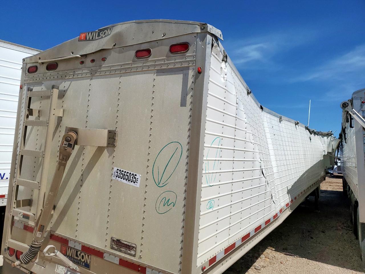 Lot #3202495708 2018 WILX HOPPER