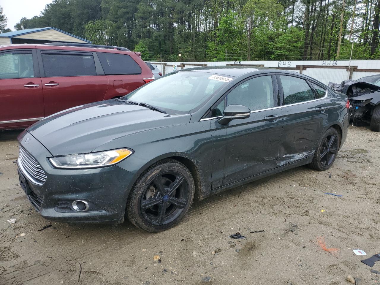 FORD FUSION SE