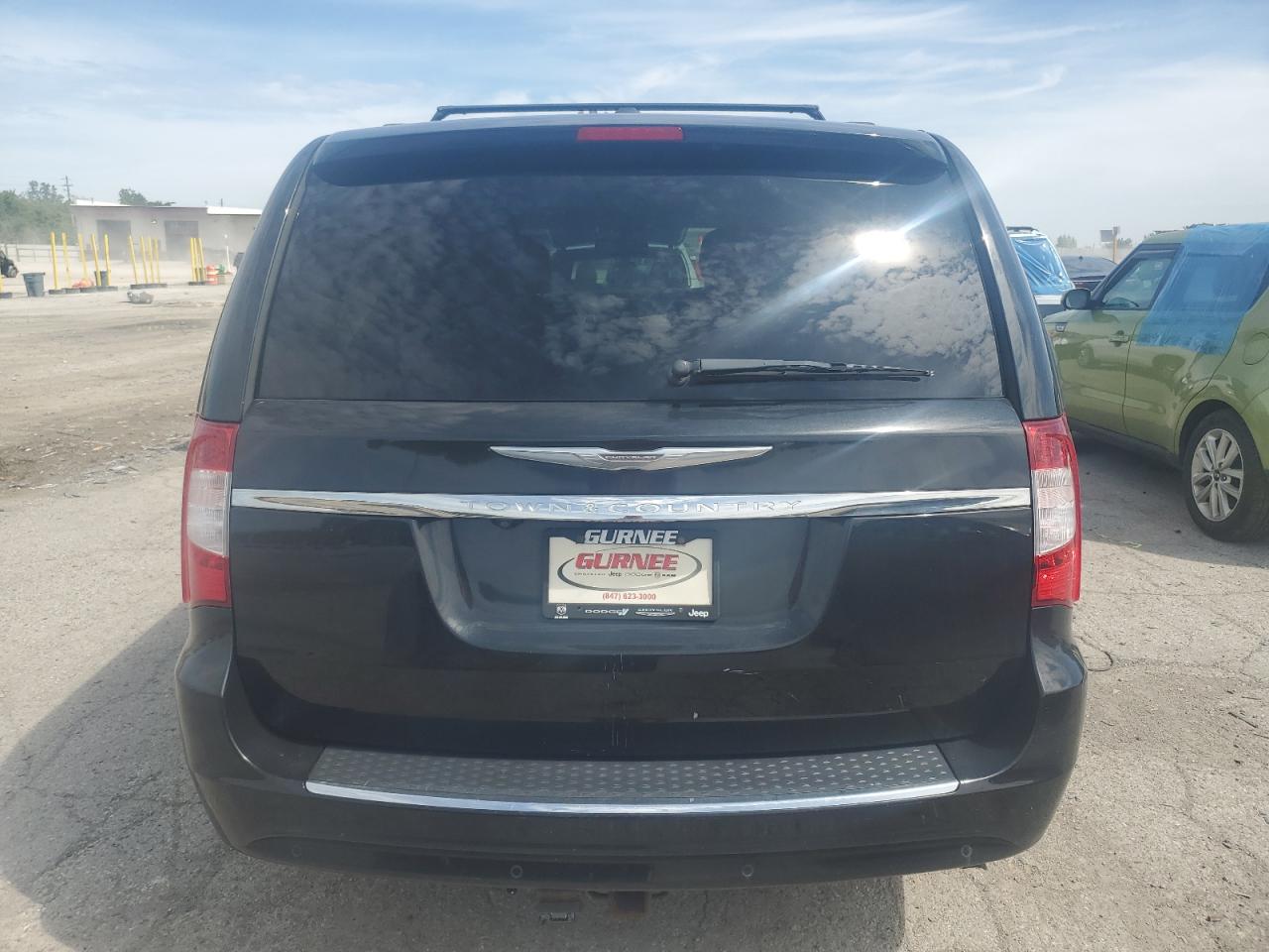 CHRYSLER TOWN & COUNTRY TOURING L
