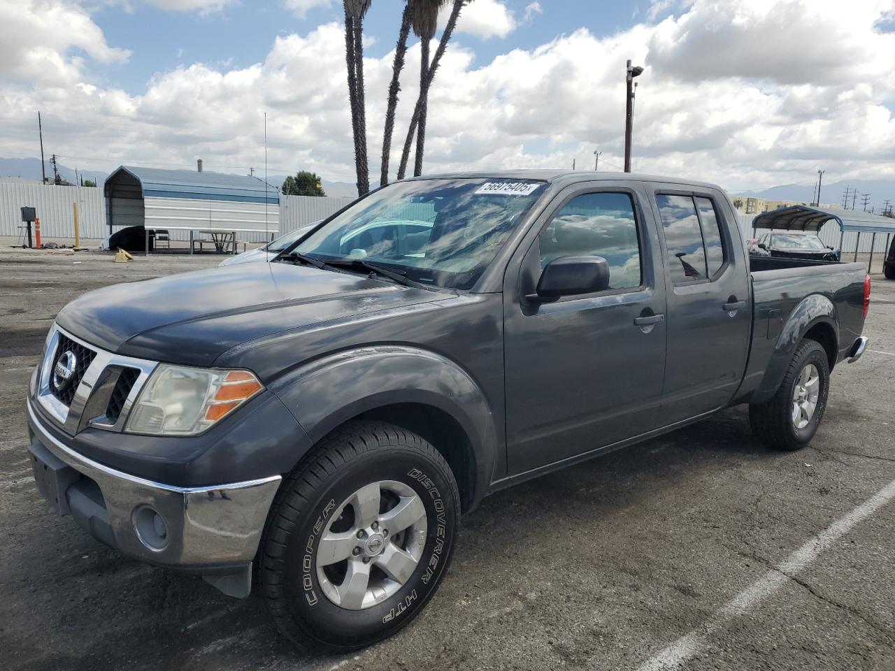 NISSAN FRONTIER CREW CAB SE