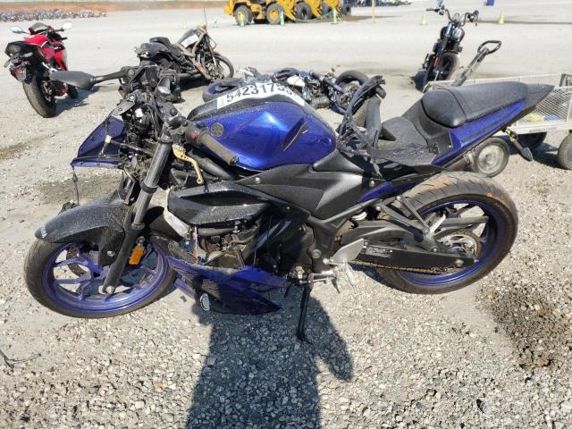 YAMAHA YZFR3 2018 MH3RH06Y4JK018246 photo #4