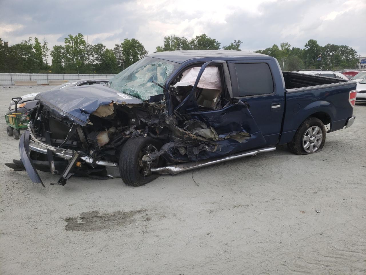 FORD F-150 SUPERCREW
