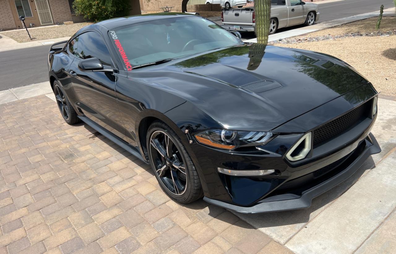 FORD MUSTANG GT