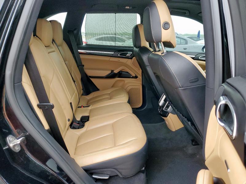 2016 PORSCHE CAYENNE - WP1AA2A26GKA13863