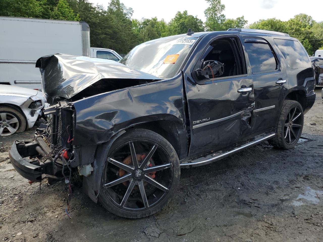 GMC YUKON DENALI