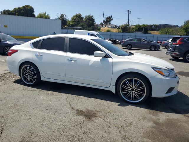 Vin: 1n4al3ap1hn305861, lot: 55668015, nissan altima 2.5 20174