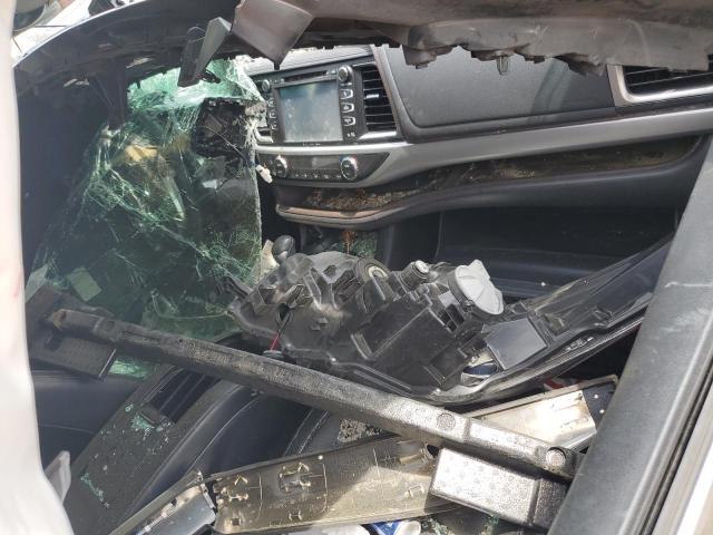 2019 TOYOTA HIGHLANDER SE 5TDJZRFH8KS958637