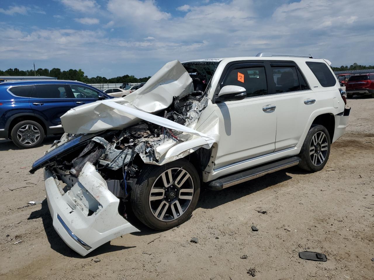 TOYOTA 4RUNNER SR5