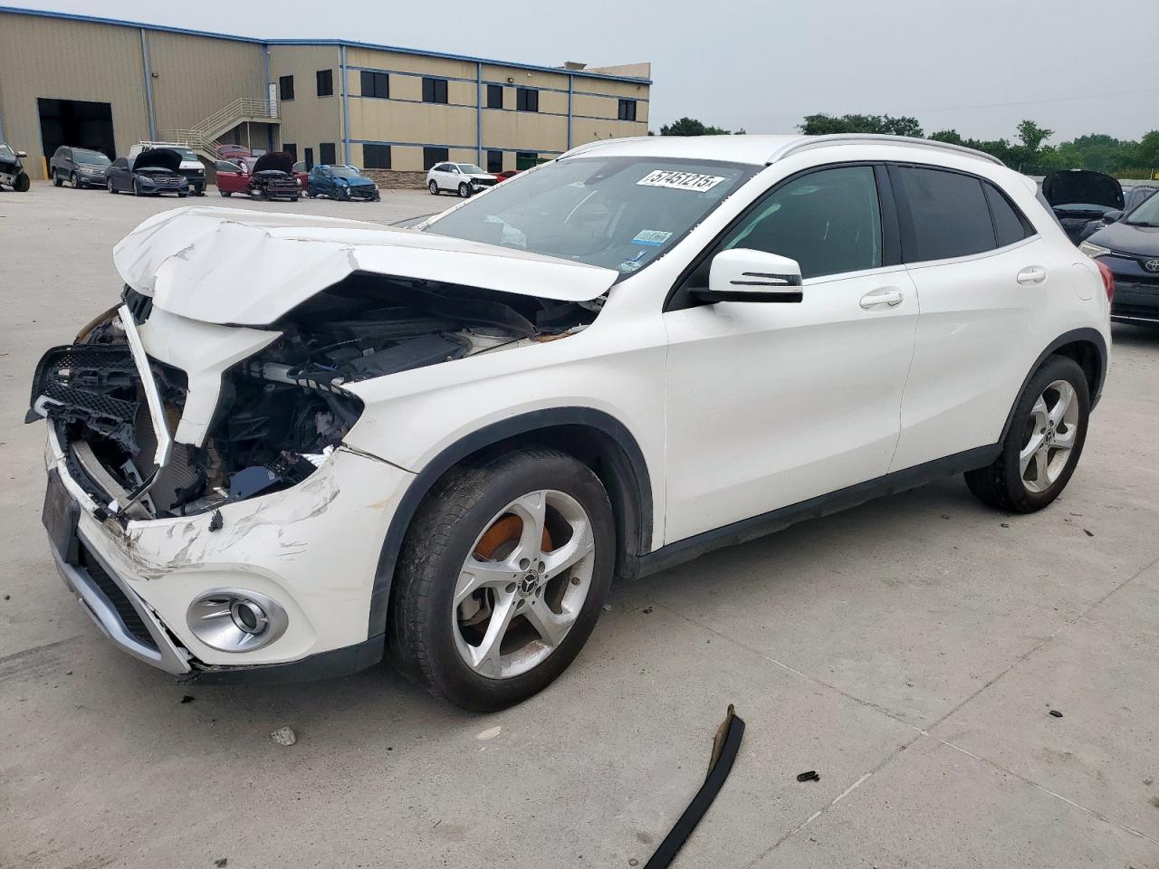 MERCEDES-BENZ GLA-CLASS 250