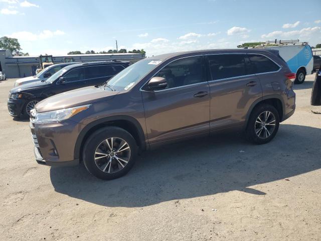 Vin: 5tdzzrfh0hs191832, lot: 57968425, toyota highlander le 2017 img_1