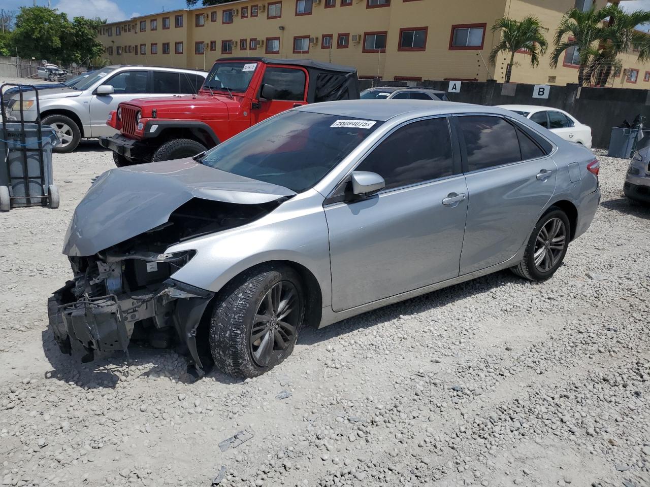TOYOTA CAMRY LE