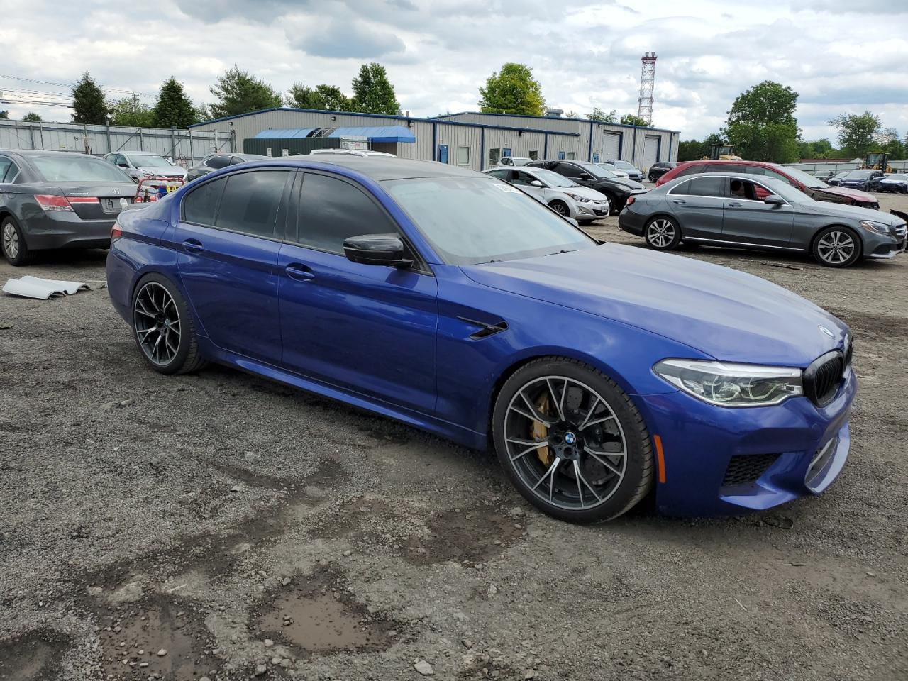 BMW M5 BASE