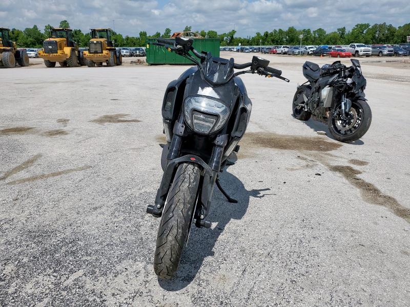 DUCATI DIAVEL 2015 ZDM13BSW7FB021972 photo #3