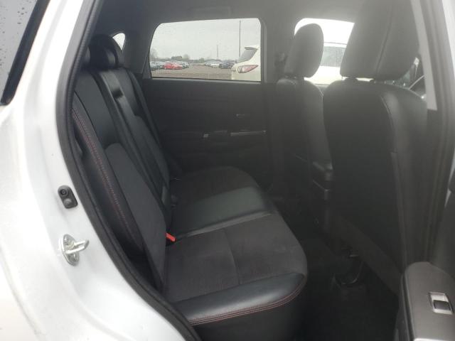 2022 MITSUBISHI OUTLANDER - JA4ARUAU0NU010833