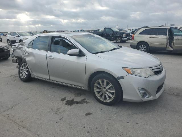 Vin: 4t1bk1fk2eu543783, lot: 56784515, toyota camry se 20144