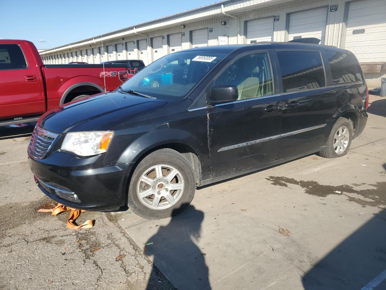 CHRYSLER TOWN & COUNTRY TOURING