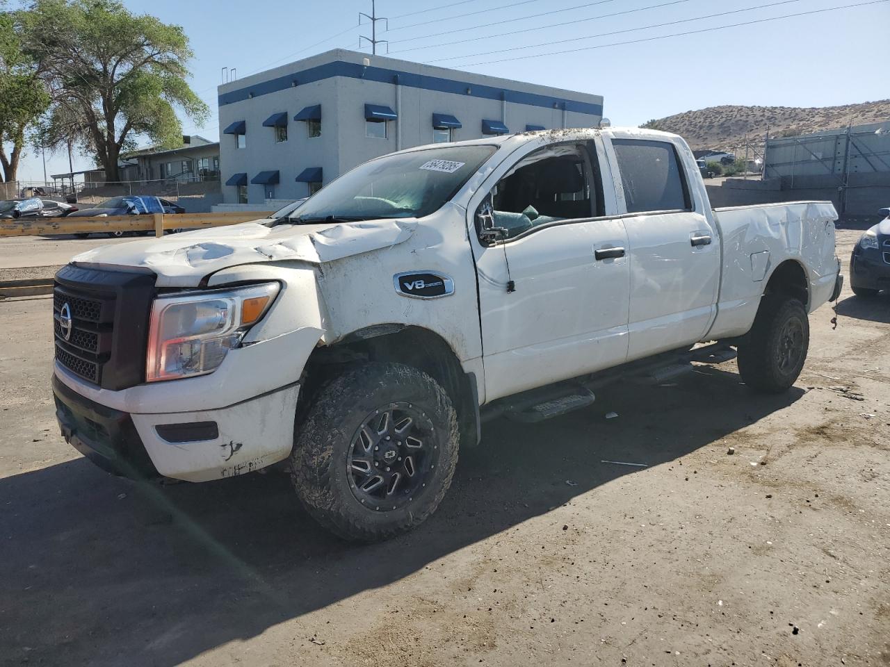NISSAN TITAN S