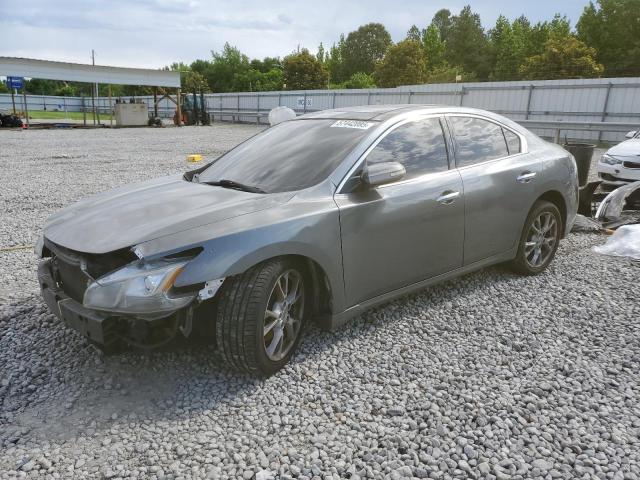 NISSAN MAXIMA S