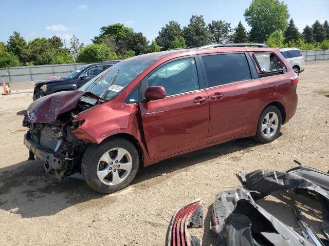 TOYOTA SIENNA LE
