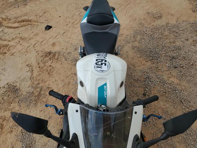 2024 YAMAHA YZFR3 A MH3RH18Y3RK017524