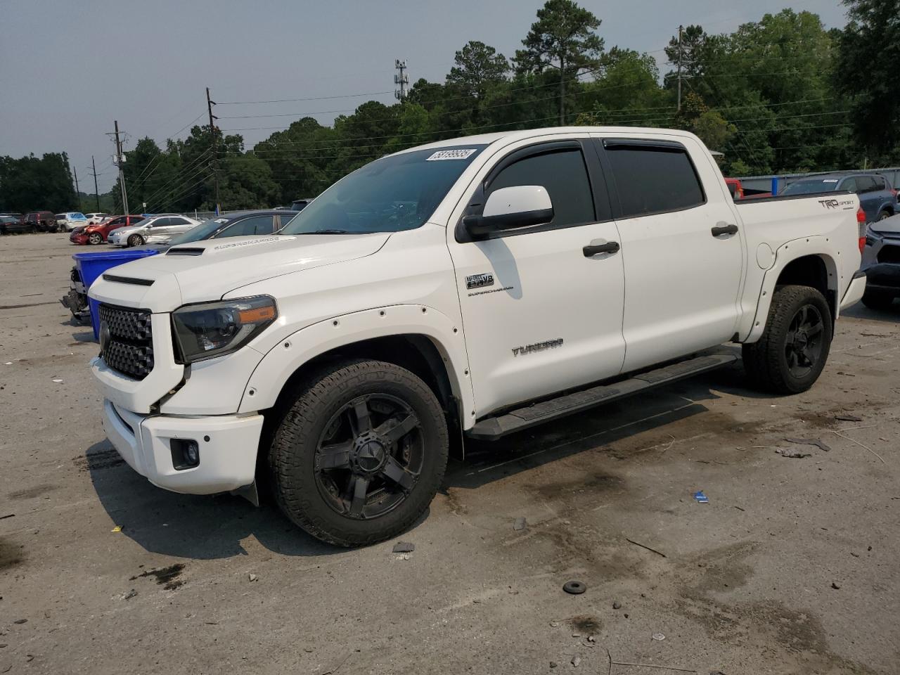 TOYOTA TUNDRA CREWMAX SR5