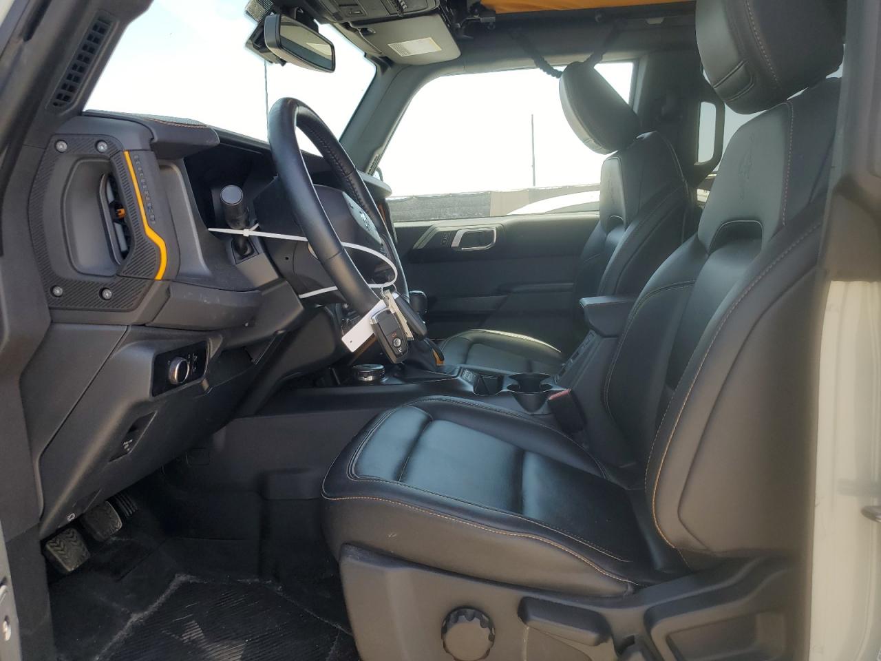 FORD BRONCO BADLANDS