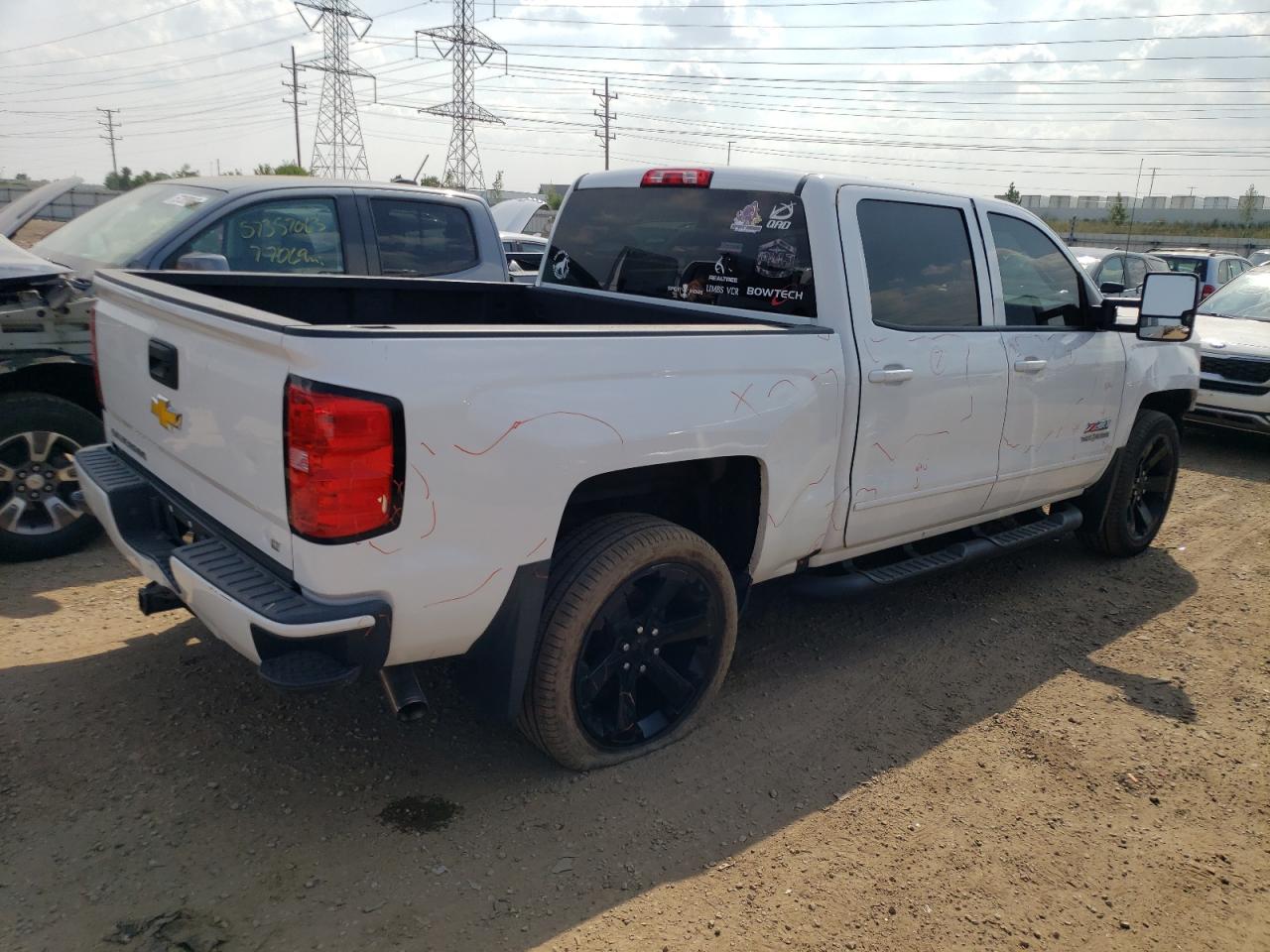 3GCUKREH5HG402750 CHEVROLET ALL Models 2017
