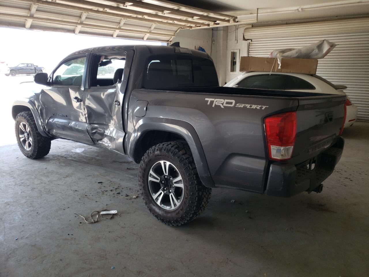 5TFAZ5CN8HX050680 TOYOTA TACOMA 2017