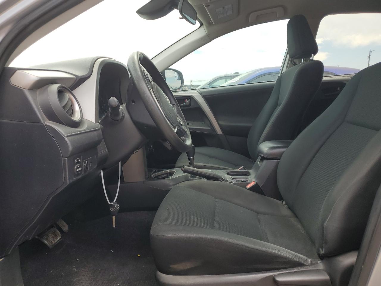 2T3ZFREV0HW373772 TOYOTA RAV4 2017
