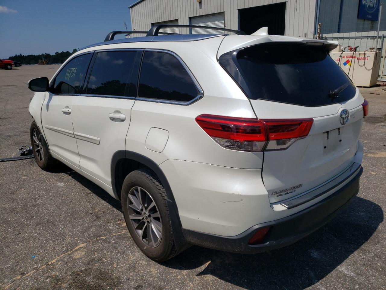 5TDKZRFH0JS281084 TOYOTA HIGHLANDER 2018