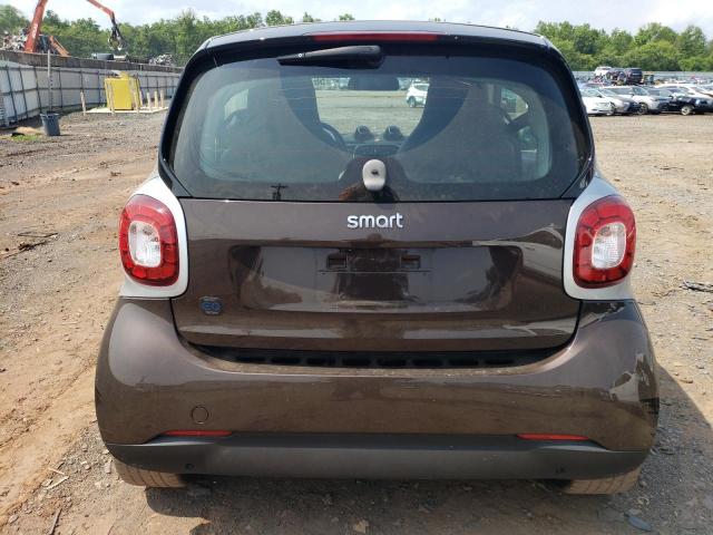 VIN WMEFJ9BA2JK311681 2018 Smart Fortwo no.6