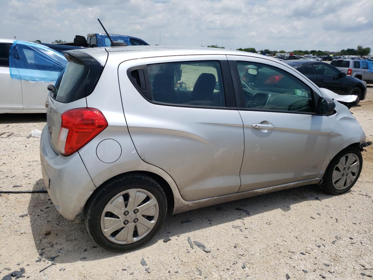 KL8CB6SA3JC425978 CHEVROLET SPARK 2018