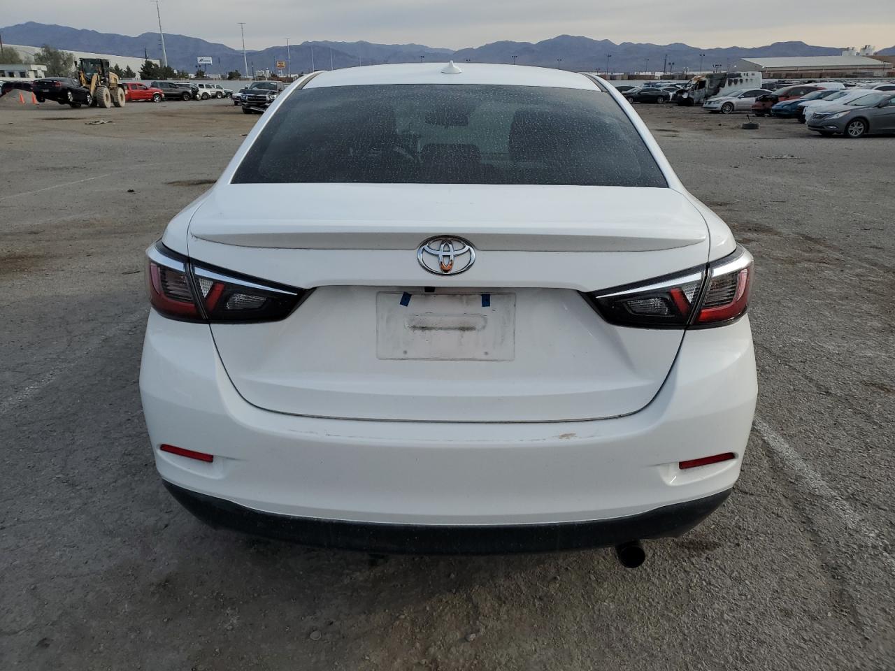 3MYDLBYV6KY522498 TOYOTA YARIS 2019