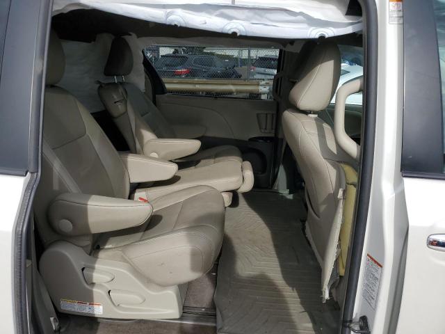 5TDYK3DC9FS586478 Toyota SIENNA XLE