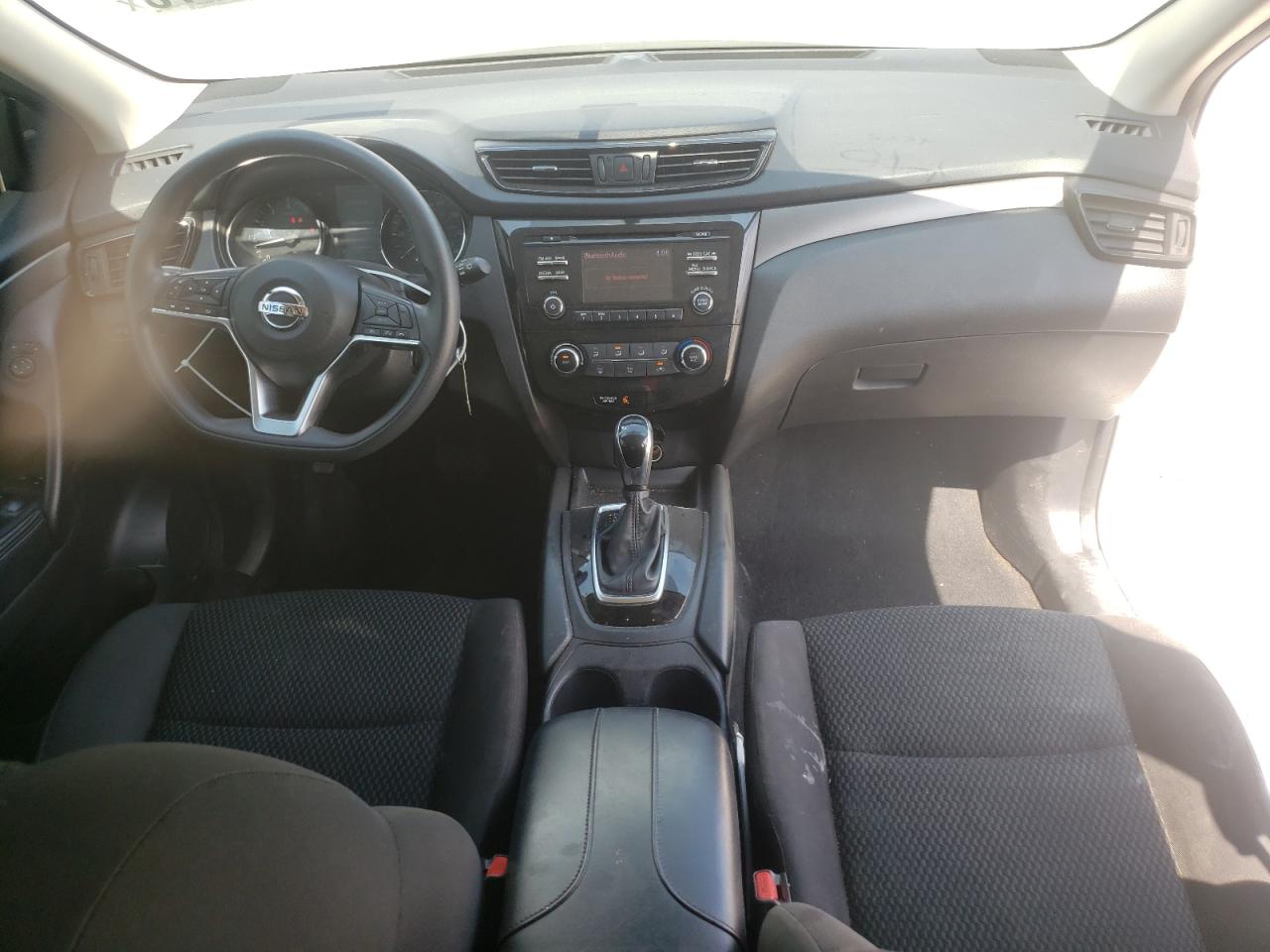 JN1BJ1CR9JW250781 NISSAN ROGUE 2018