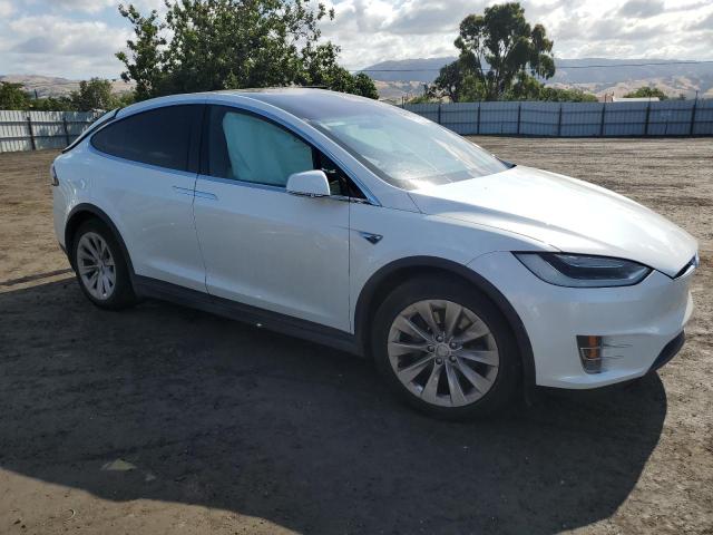 5YJXCBE27GF001704 Tesla MODEL X