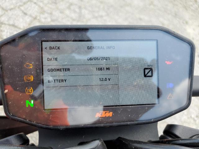 2022 KTM 890 DUKE R VBKTU9401NM833885