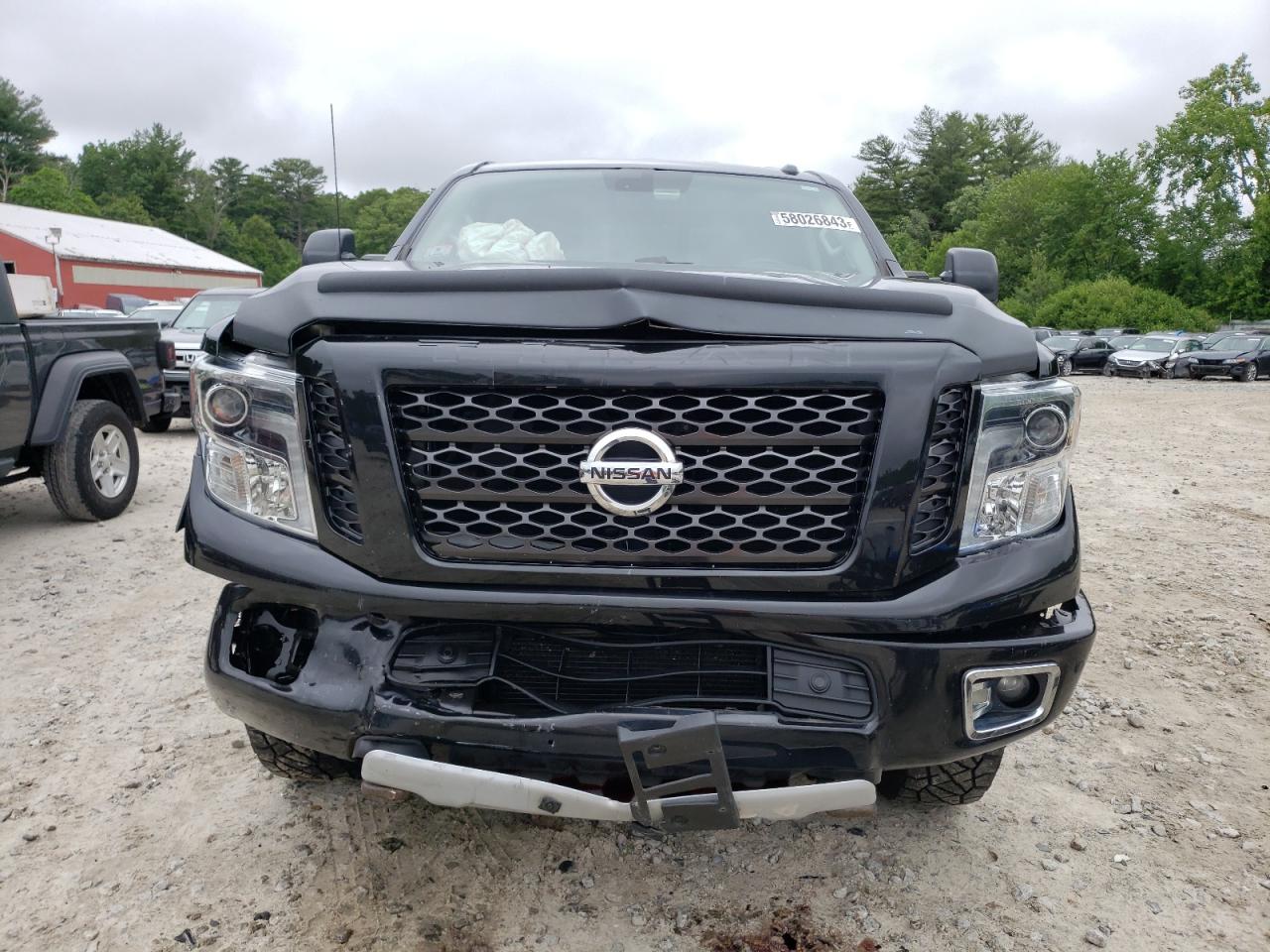 1N6BA1F42HN518340 NISSAN TITAN 2017