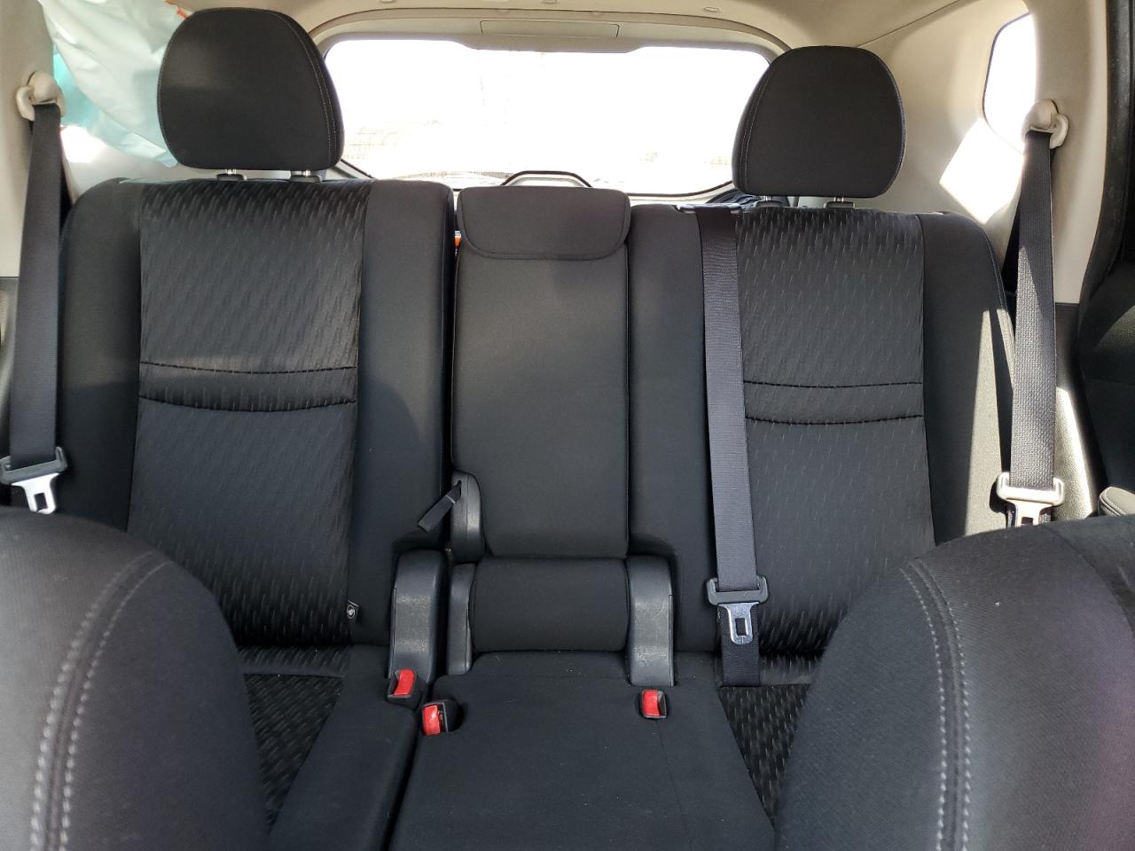 KNMAT2MT1JP502438 NISSAN ROGUE 2018