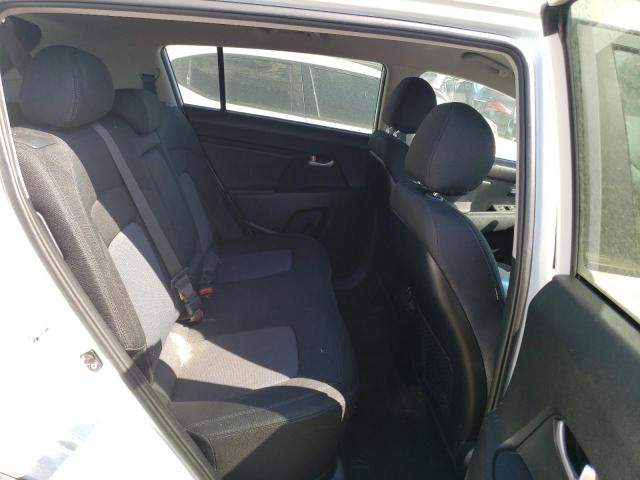 KNDPB3AC0F7765633 KIA Sportage Lx