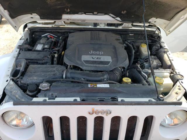 1C4BJWEG7EL135707 Jeep Wrangler Unlimited Sahara