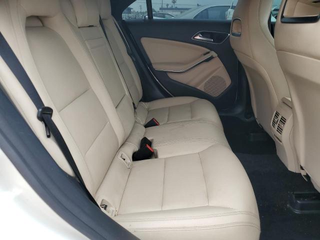 WDDSJ4EB6JN615797 Mercedes-Benz CLA 250